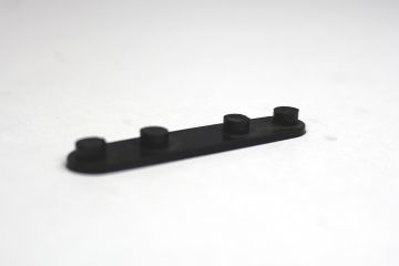 One-sided connection clip for 2 strips