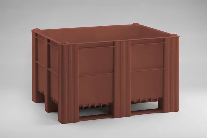 Food grade palletbox 630L, on 3 skids, brown